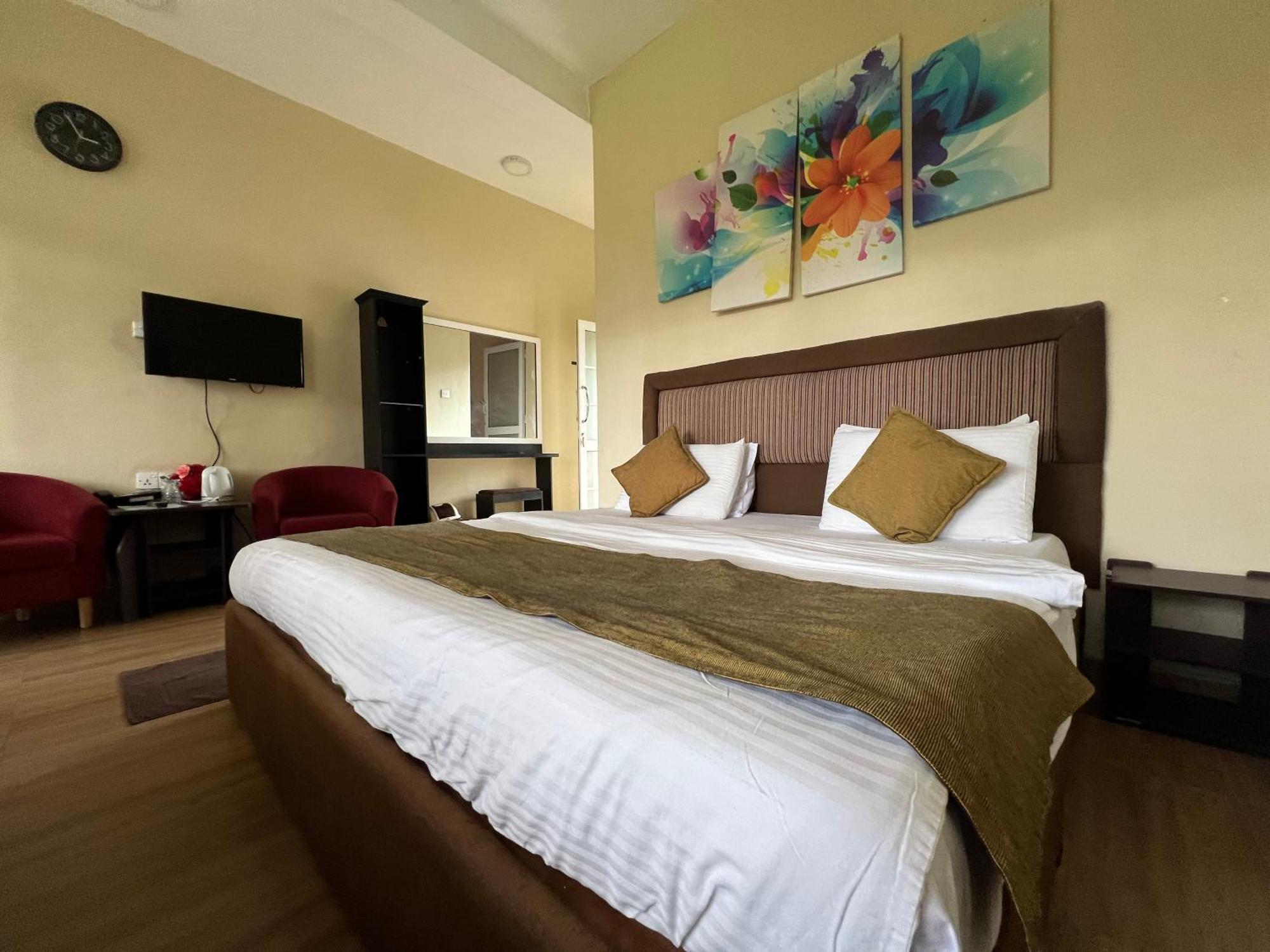 Hill Cool Hotel & Restaurant Гаттон Екстер'єр фото