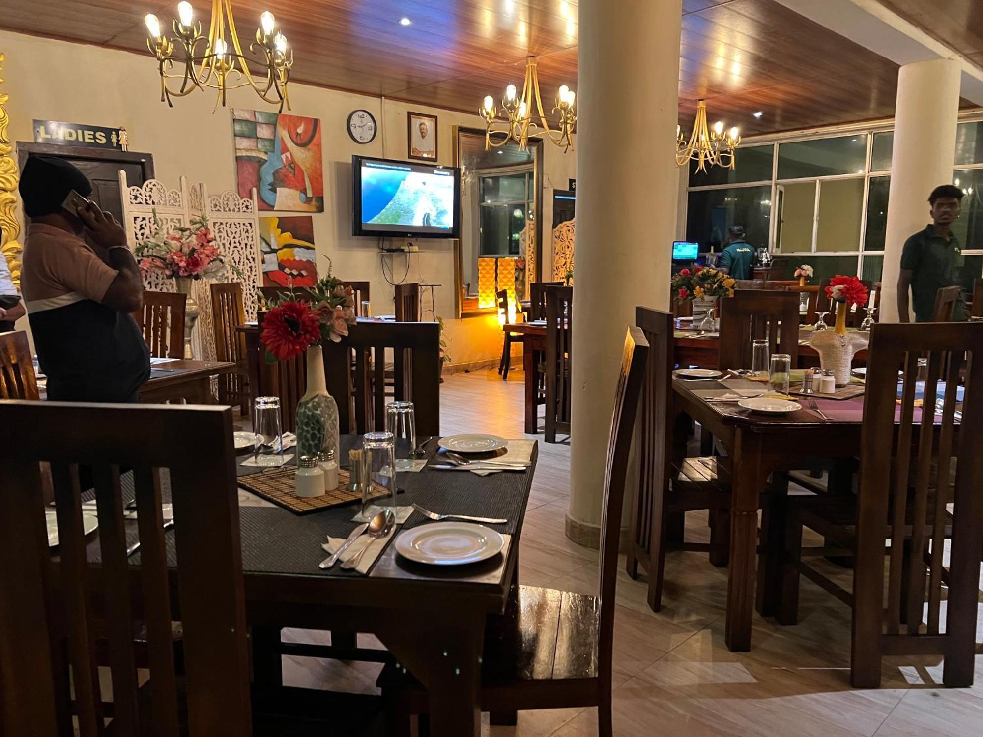 Hill Cool Hotel & Restaurant Гаттон Екстер'єр фото