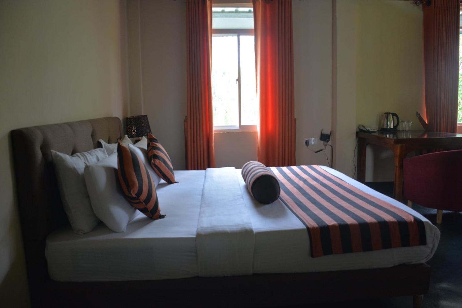 Hill Cool Hotel & Restaurant Гаттон Екстер'єр фото